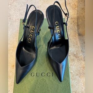 NEW GUCCI Priscilla 85 Black Leather Slingback Pump w Matte Gold Heel size 36